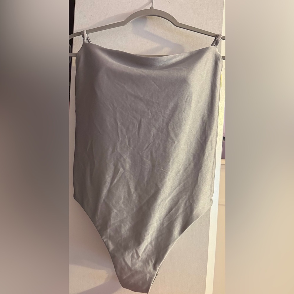 Shade & Shore One-Piece Swimsuit in Light Gray